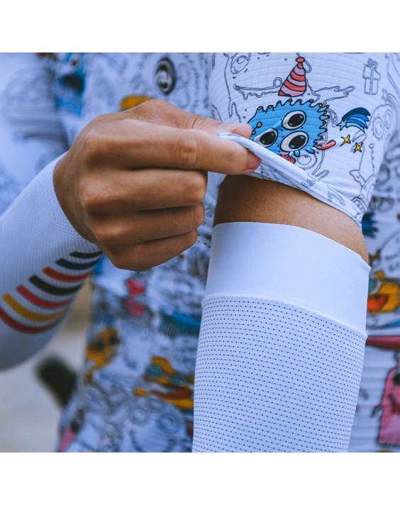 Solid color sweat-wicking and breathable sleeves