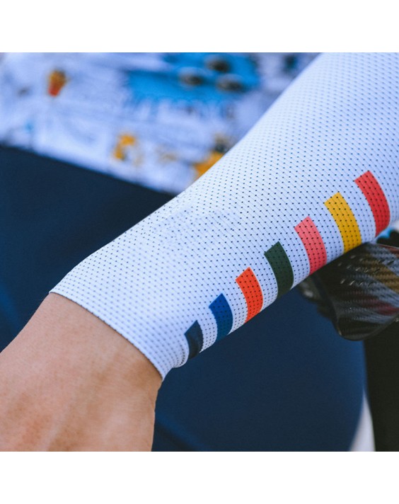 Solid color sweat-wicking and breathable sleeves